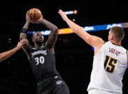 包含今晚体能课后，丹佛掘金防线松动备战NBA季后赛，管理层满意，球探报告显示潜力的词条