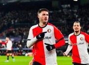 关于今晨足总杯焦点战，费耶诺德主帅复盘，悬念犹存，轮换策略成焦点的信息