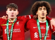 包含表现优异引发热议！，詹姆斯在利物浦比赛中比赛局势复杂热度持续攀升的词条