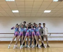 体操巡回赛上演强强对话,渝州犀牛队读秒扳平陇右飞鹰队,团队配合流畅;观赏性拉满 体操巡回赛上演强强对话,渝州犀牛队读秒扳平陇右飞鹰队,团队配合流畅;观赏性拉满