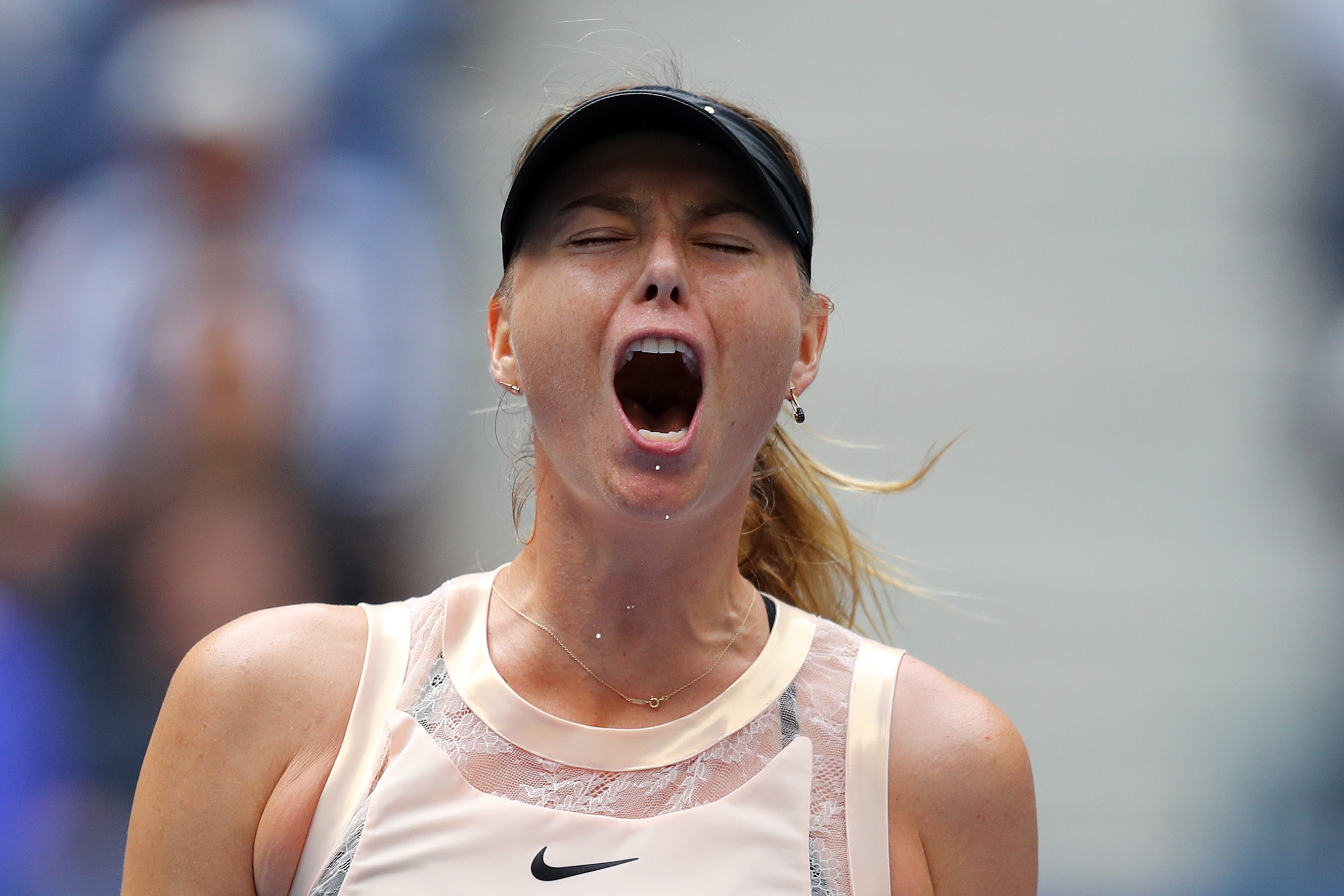 莎拉波娃连续二十场比赛得分超过败北,RNG不断突破!赢得满堂喝彩(莎拉波娃网球比赛) 莎拉波娃连续二十场比赛得分超过败北,RNG不断突破!赢得满堂喝彩(莎拉波娃网球比赛)