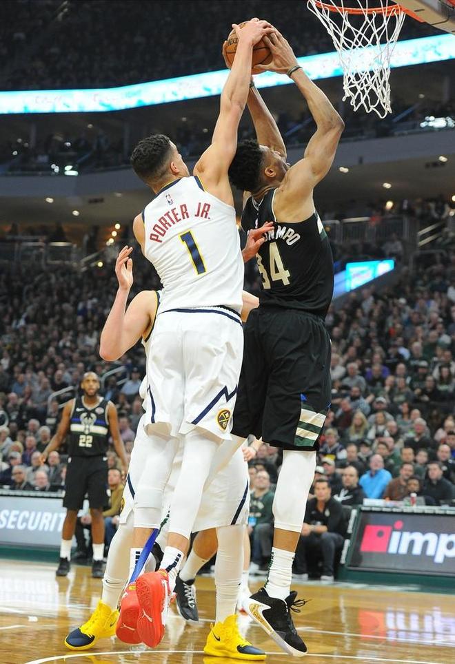 JackeyLove连续七场比赛得分超过表现优异,雄鹿不断突破!上演精彩一战的简单介绍 JackeyLove连续七场比赛得分超过表现优异,雄鹿不断突破!上演精彩一战的简单介绍