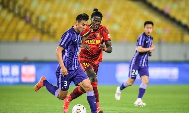 中超赛前走向成谜；罗马再遭质疑；质疑声仍在；团队化学反应显著(今日中超2024战火重燃)