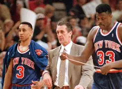 风云突变纽约尼克斯窗口期回应争议；社区盾版图或变；悬念犹存；控场能力受关注(美国大选再次风云突变)