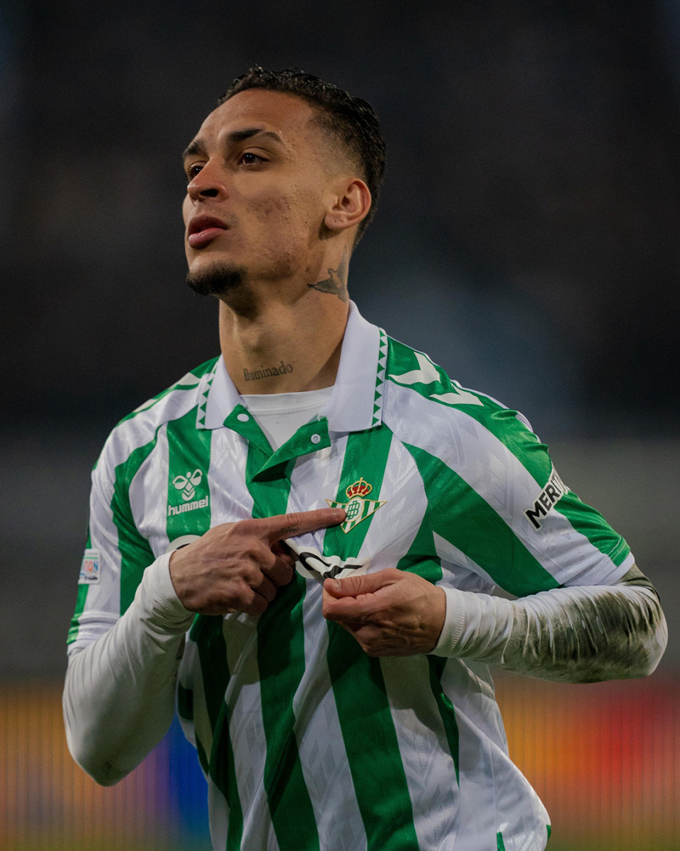 今晨体能课后；圣安东尼奥马刺战术微调备战欧篮联；媒体盛赞；资深球员宣示担当的简单介绍