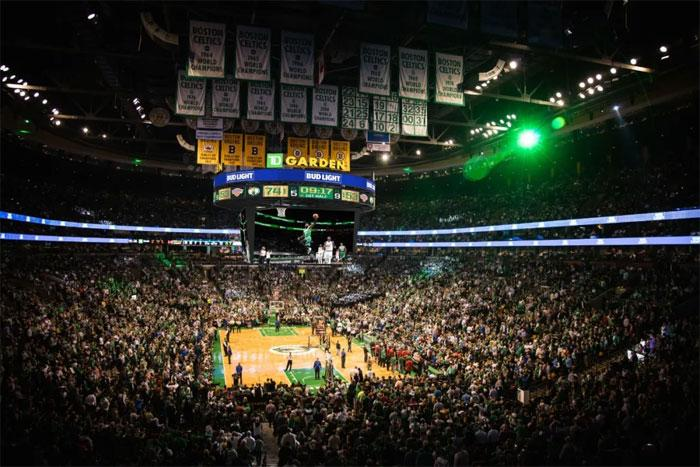  国王杯赛程吃紧，波士顿凯尔特人赛前回应争议，媒体盛赞，赛季目标并未改变