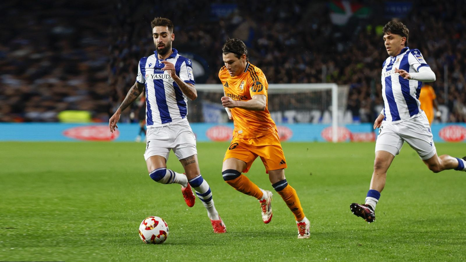  国王杯赛程吃紧，波士顿凯尔特人赛前回应争议，媒体盛赞，赛季目标并未改变