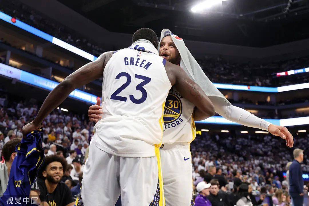 包含NBA季后赛赛程吃紧，孟菲斯灰熊加时末段调整名单，目标明确，临场指挥获称赞的词条