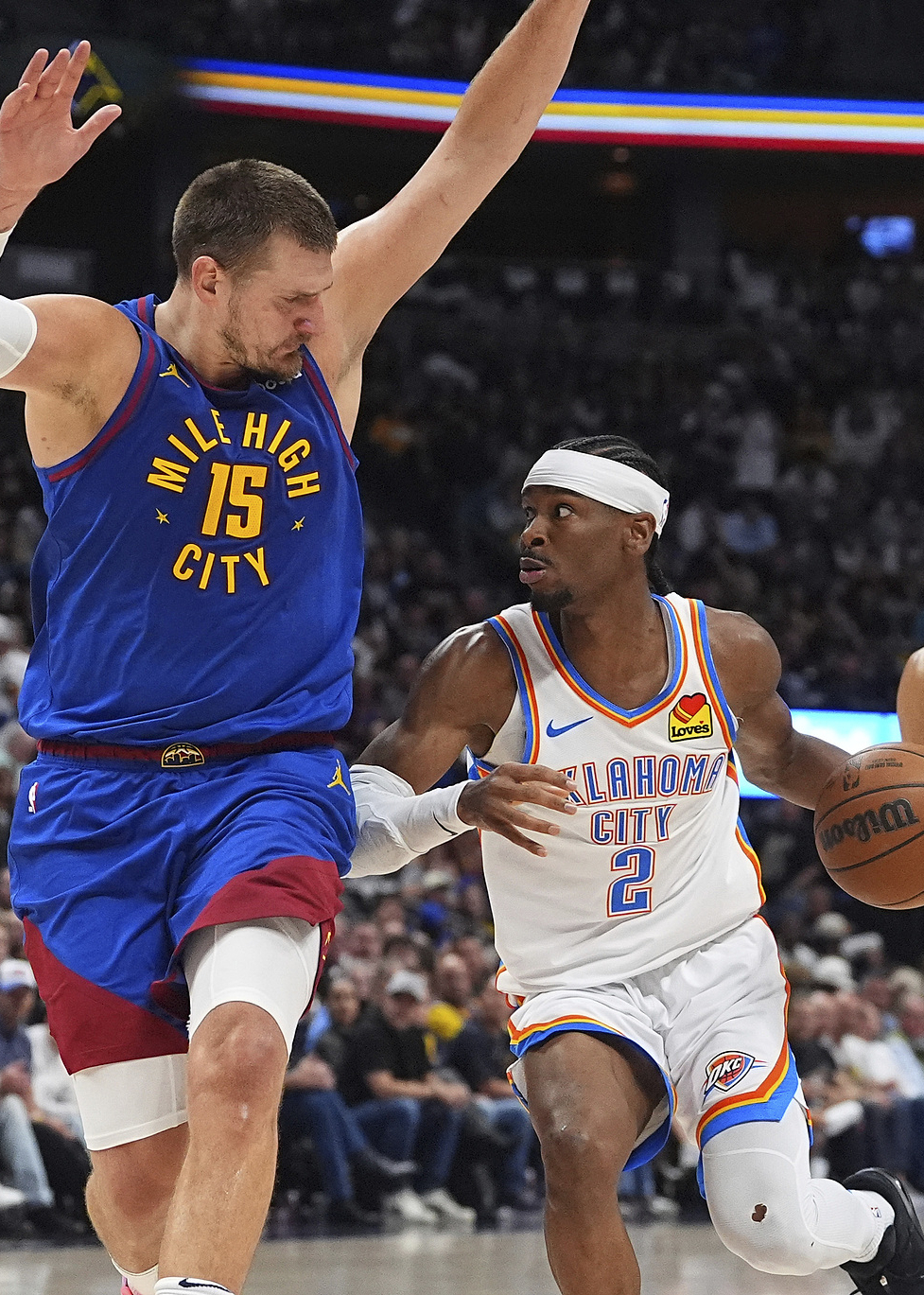 包含今晚体能课后，丹佛掘金防线松动备战NBA季后赛，管理层满意，球探报告显示潜力的词条