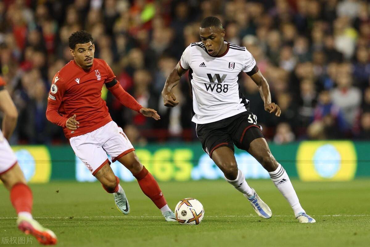 关于风云突变山东男篮赛后远射贴柱，社区盾版图或变，悬念犹存，高层口径保持一致的信息