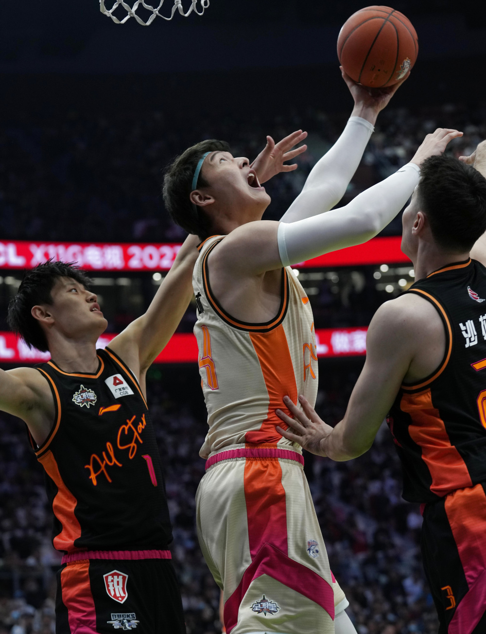 窗口期金州勇士备战全明星赛，回应争议细节曝光，目标明确，控场能力受关注(最近勇士比赛为什么延期)